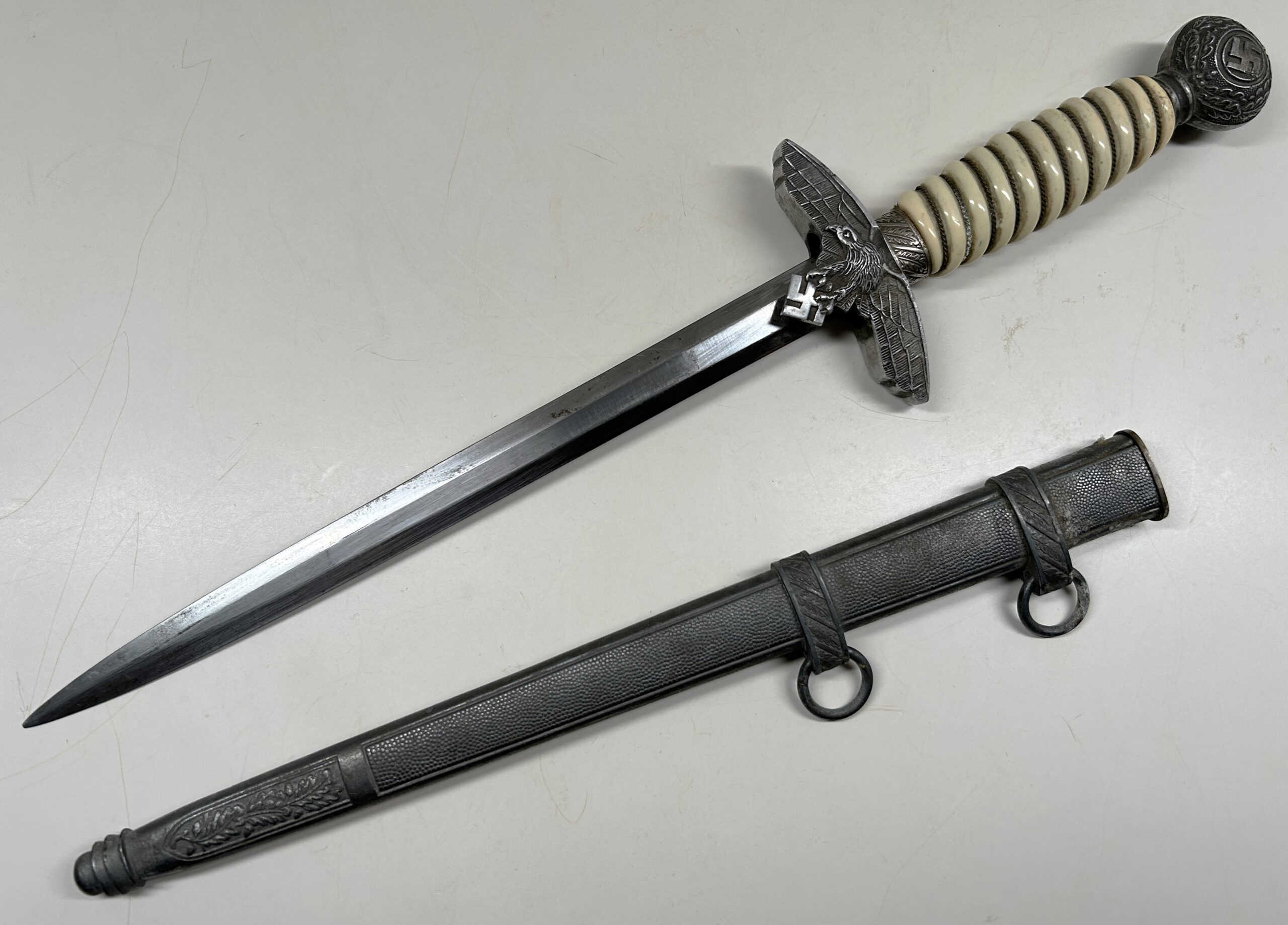 2nd Model Luftwaffe Dagger – (Tigerwerk Lauterjung & Co.)