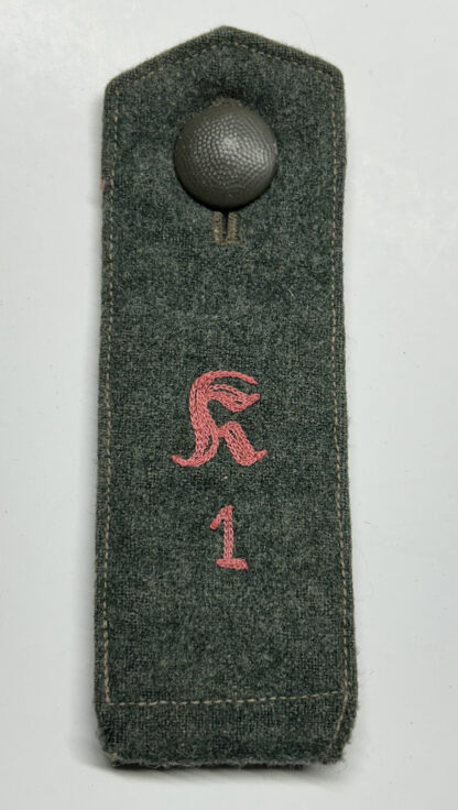 Early M36 Heer (Army) Shoulderboard for Kradschutzen Regiment 1