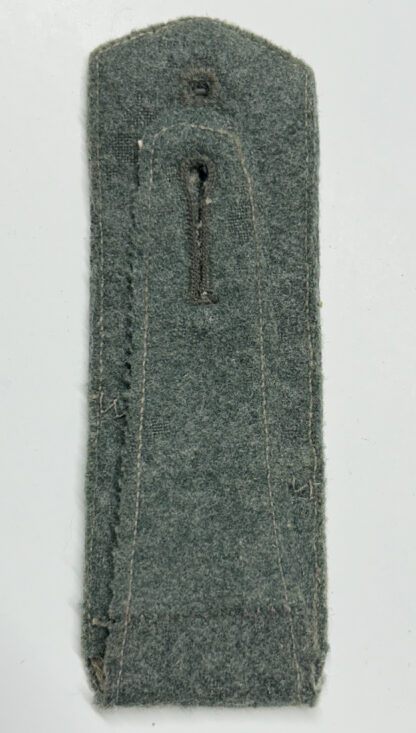 Early M36 Heer (Army) Shoulderboard for Kradschutzen Regiment 1 - Image 5