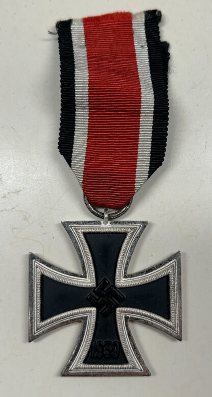 1939 Iron Cross 2nd Class (EK2) – (Walter & Henlein, Gablonz)