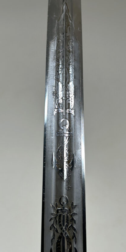 Double Etched Model 1938 Kriegsmarine (Navy) Dagger w/ Hammered Scabbard – (Carl Eickhorn, Solingen) - Image 17