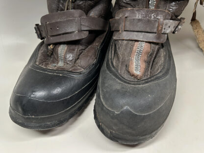 WWII U.S. Army Air Force A-6-A Flight Boots w/ B-6 Flight Helmet - (Local Find) - Image 7