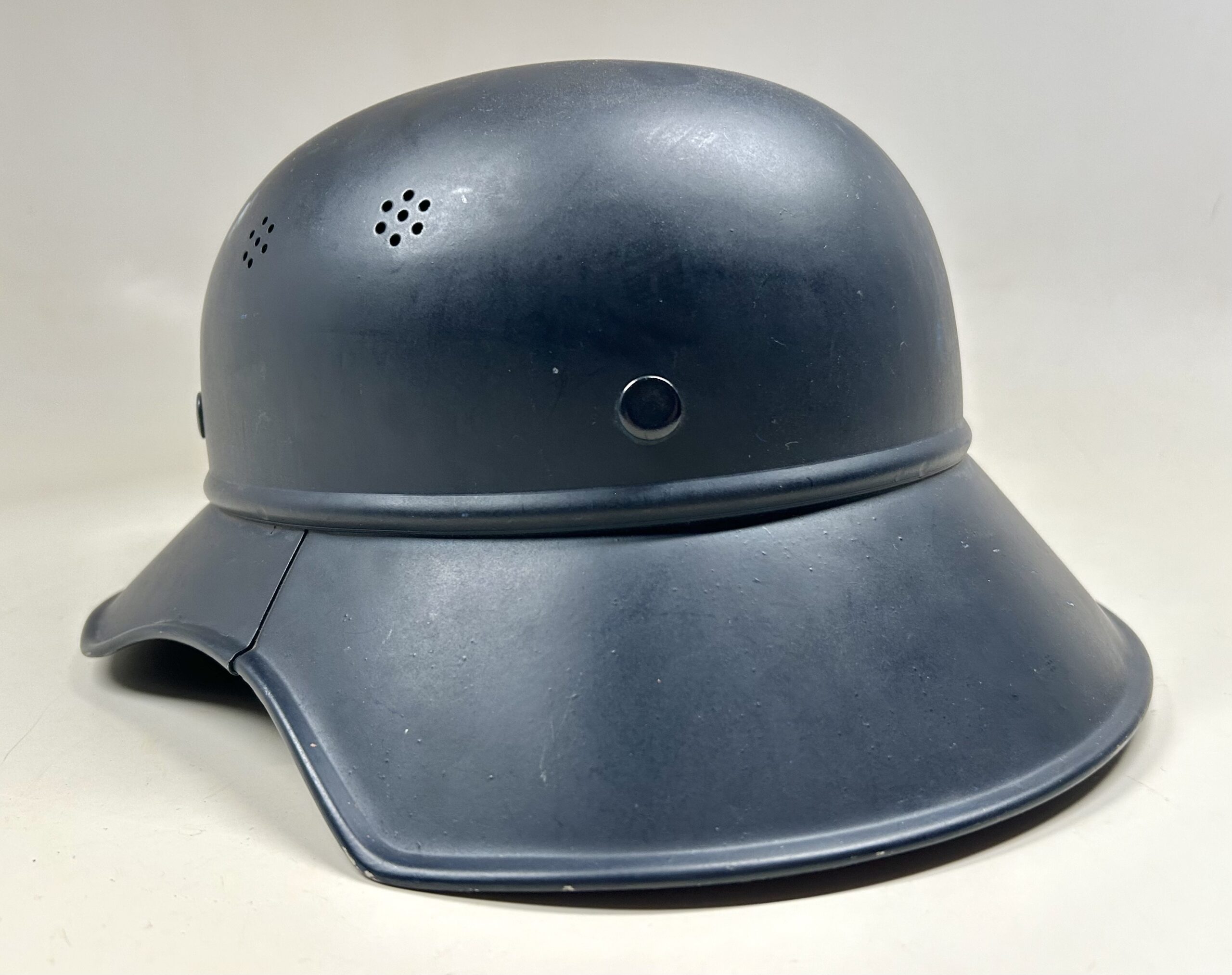 MINTY Complete M38 Luftschutz ‘Gladiator’ Helmet - (Named) - Image 8