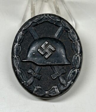 1939 Wound Badge in Black - (L/52 - C.F. Zimmermann)