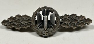 Luftwaffe Bomber Clasp in Bronze