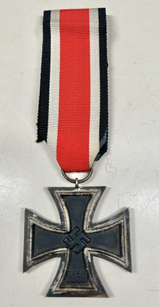 1939 Iron Cross 2nd Class (EK2) - (Walter & Henlein, Gablonz)
