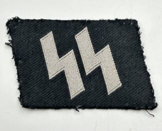 Waffen-SS EM/NCO Collar Tab in BeVo - (Uniform Removed)