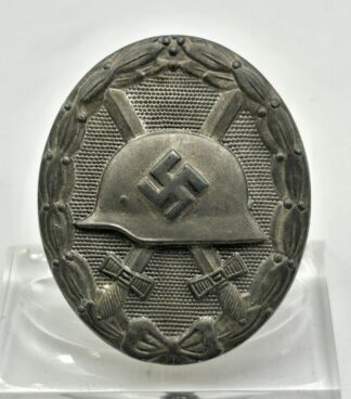 1939 Wound Badge in Gold - (‘28’ Eugen Schmidthaussler)