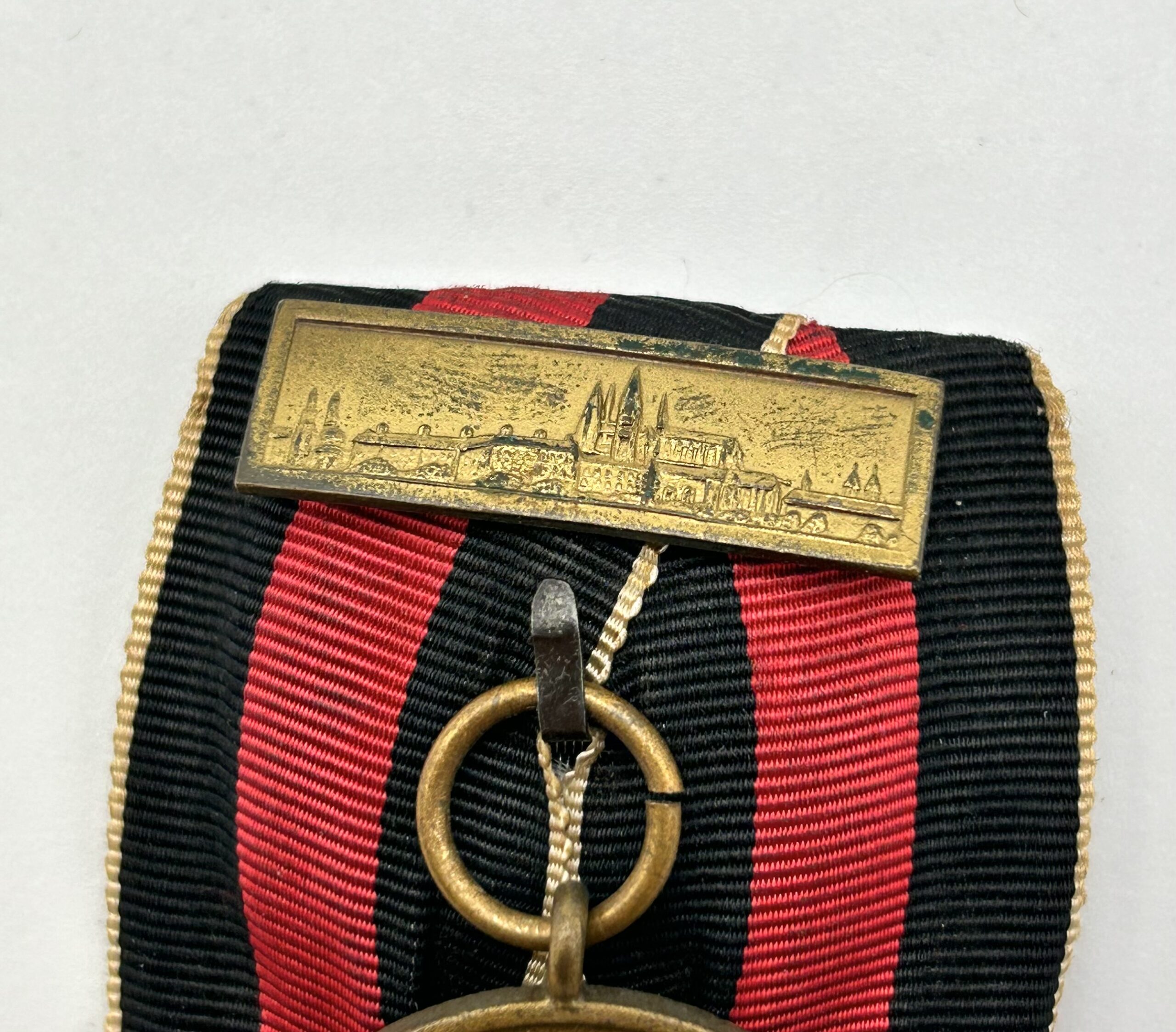 Parade Mounted 1938 Czech Annexation Medal w/ Prague Bar - Image 3
