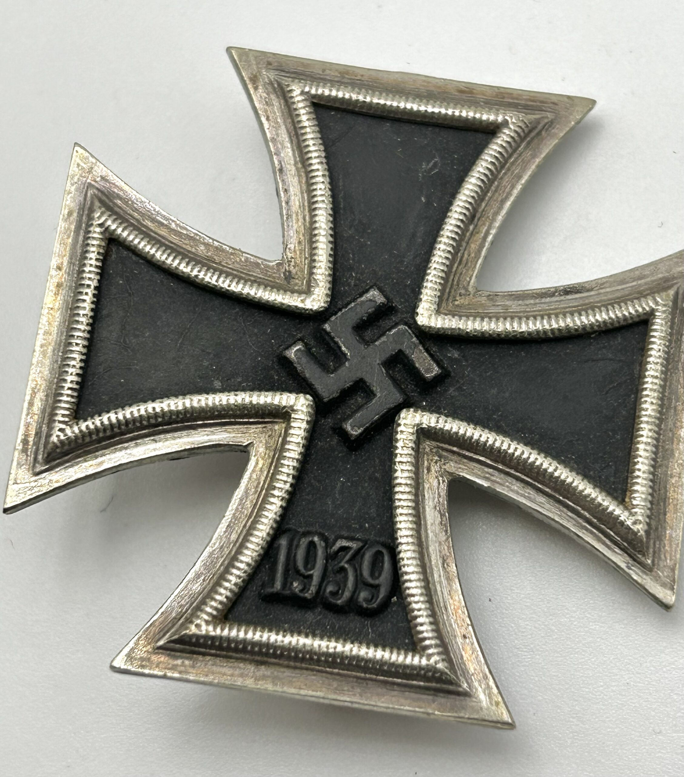 1939 Iron Cross 1st Class (EK1) - (‘7’ Paul Meybauer) - Image 2