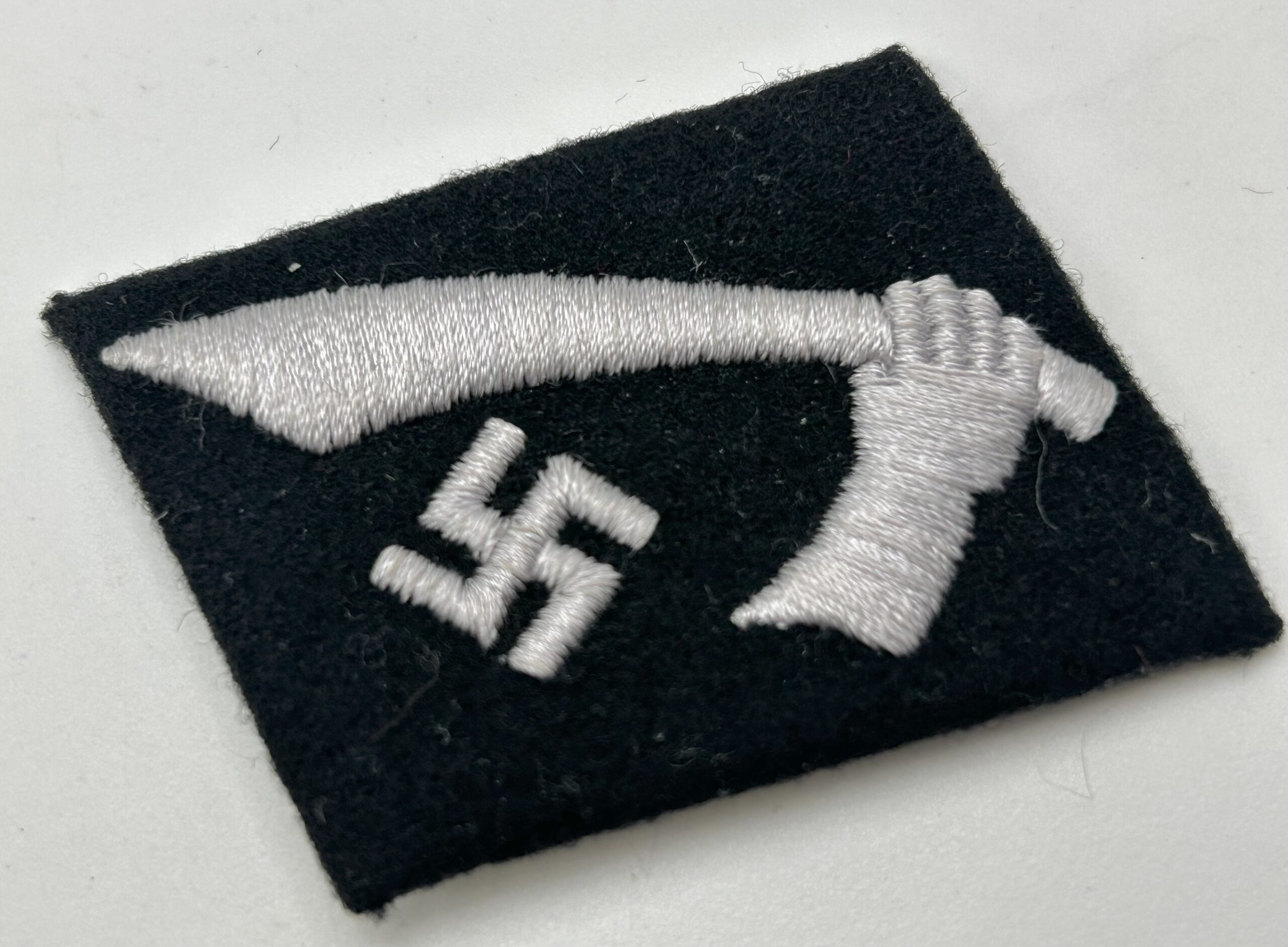 13th Waffen-SS Gebirgs Division Collar Tab – (Handschar) - Image 3