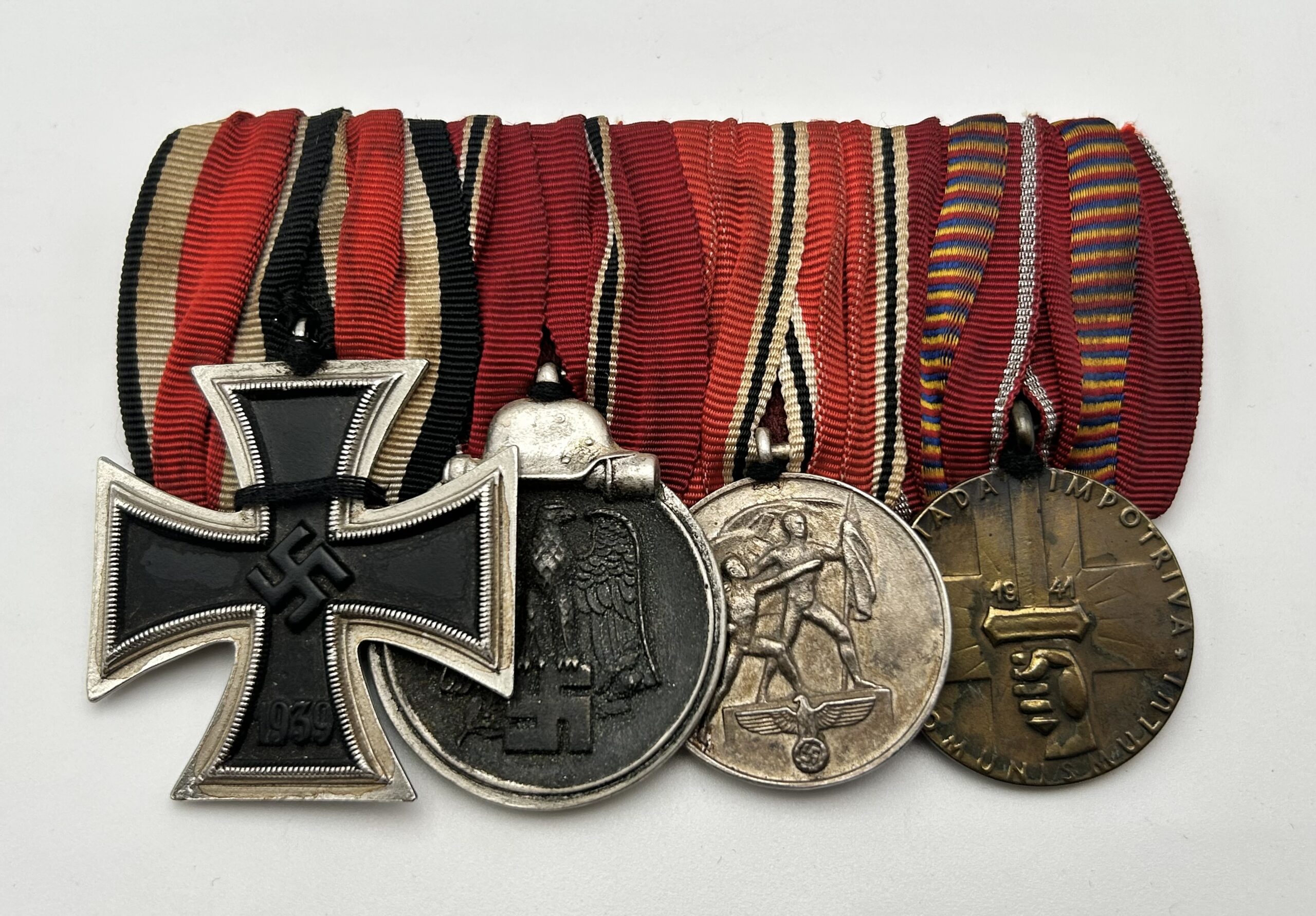 4 Place Parade Mounted Medal Bar