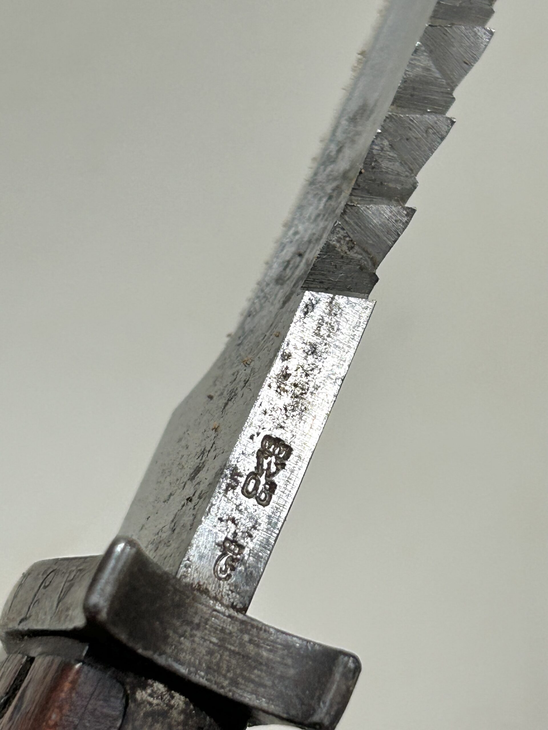 RARE S98/05 “Butchers’ Blade” Bayonet w/ Saw Teeth - Image 26