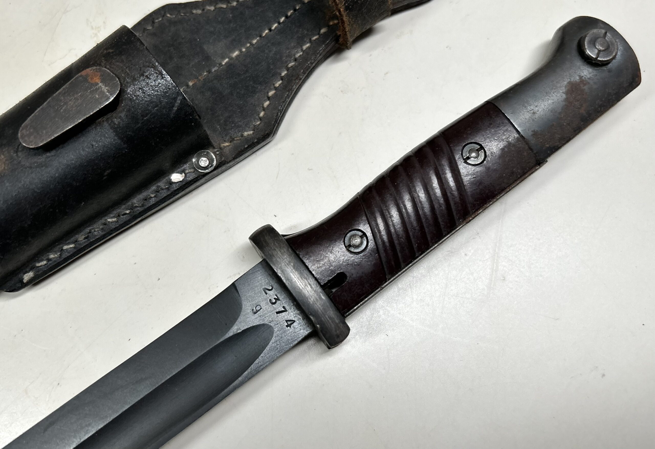 Matching K98 Bayonet w/ Frog - ‘cul’ (Ernst Pack & Söhne) - Image 6