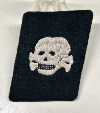 Enlisted RZM Pattern SS-Totenkopfverbände Vertical Collar Tab