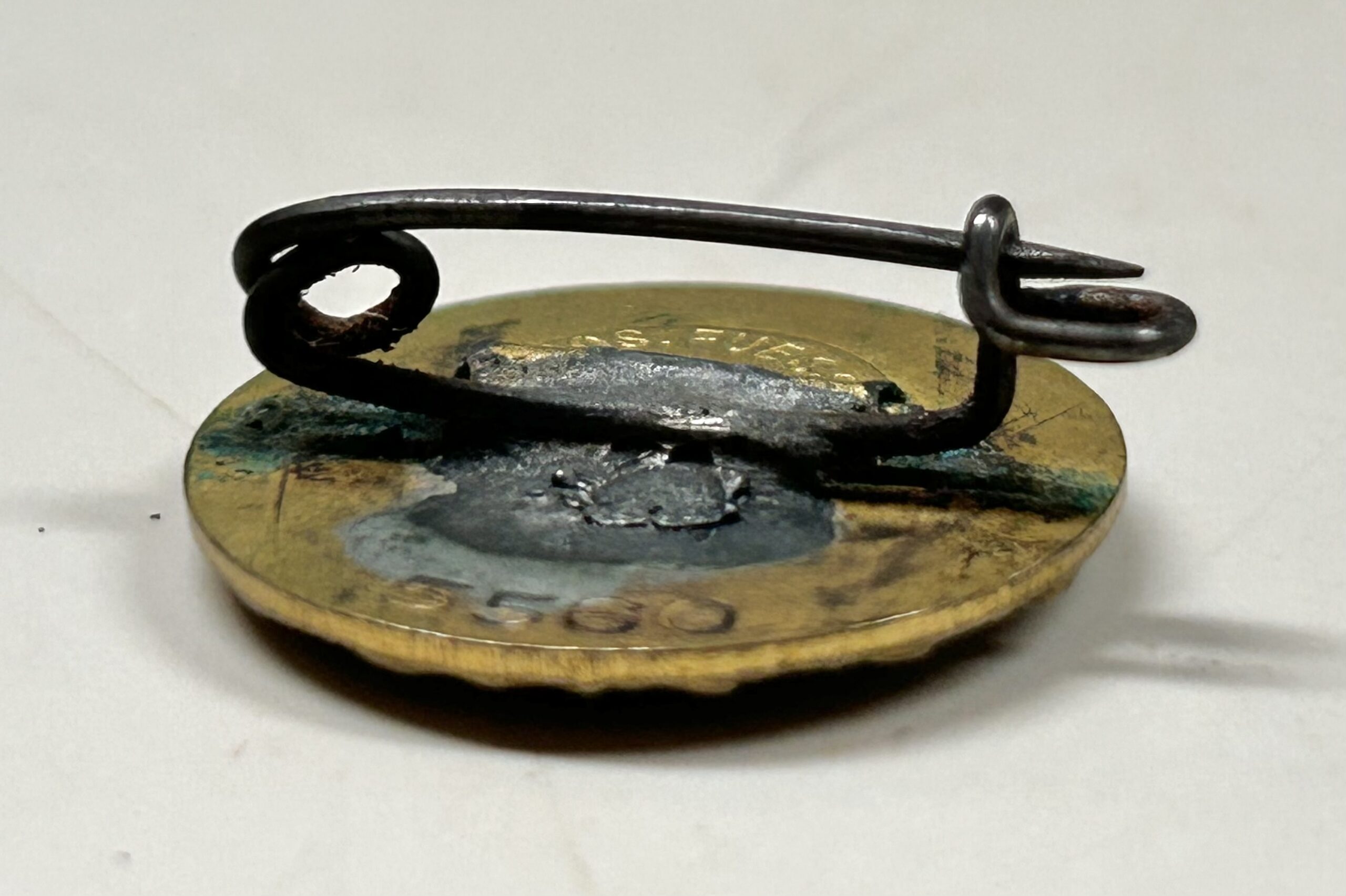 Early Identified 24mm Golden Party Pin - (Josef Fuess, München) - Image 4
